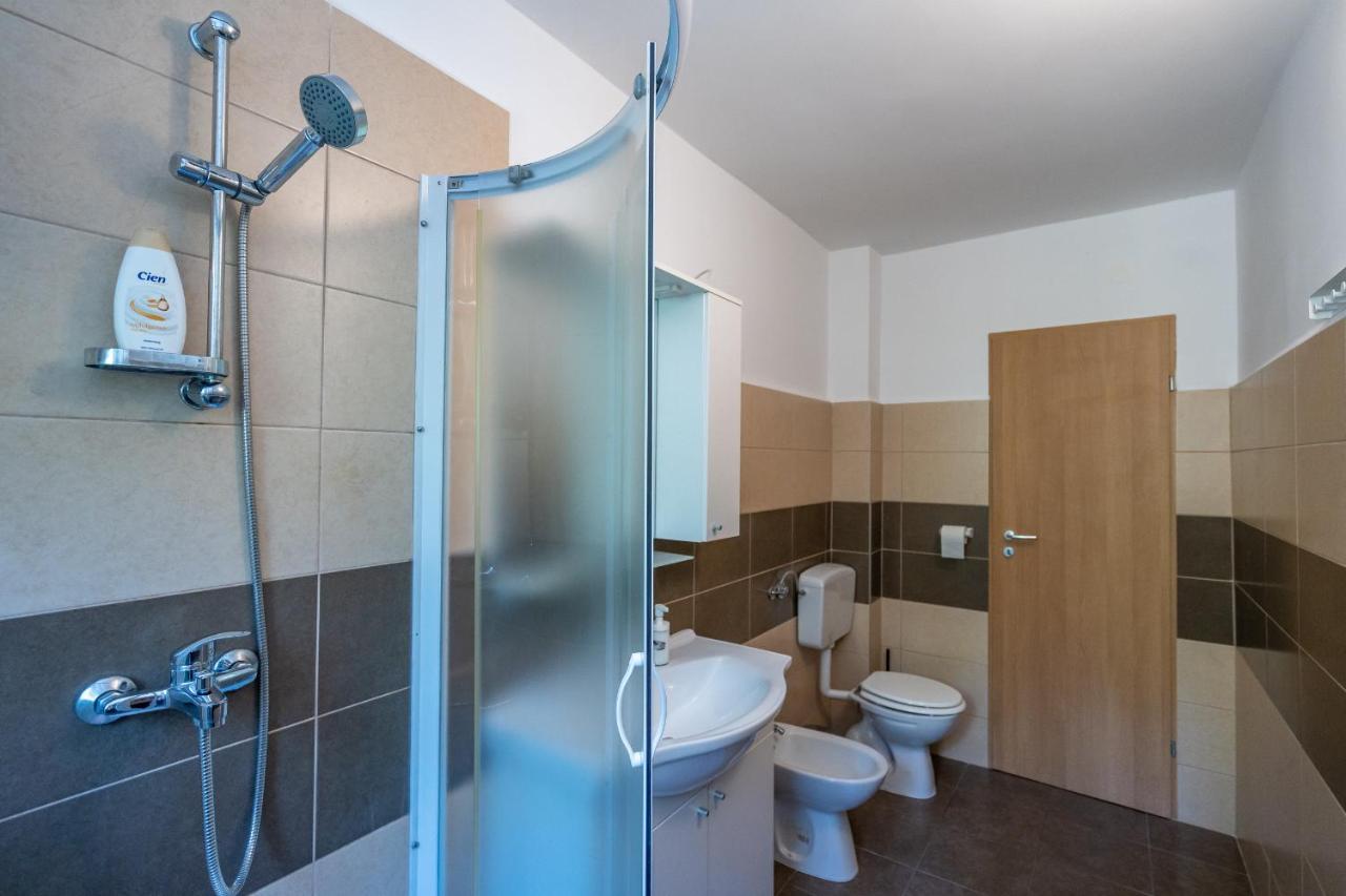 Stara Baska Apartments מראה חיצוני תמונה